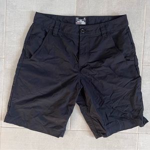 Mens Under Armour Black Golf Shorts Sz 32